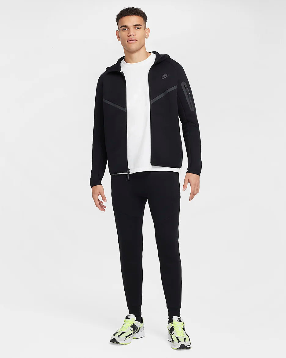 Nike Tech Windruner - Noir/Noir