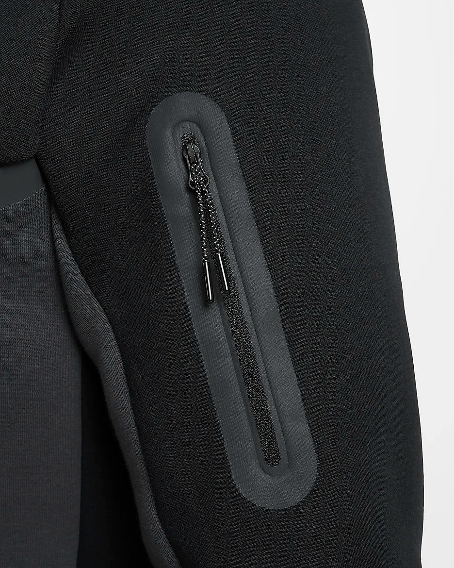 Nike Tech Windruner - Noir/Anthracite/Green Strike