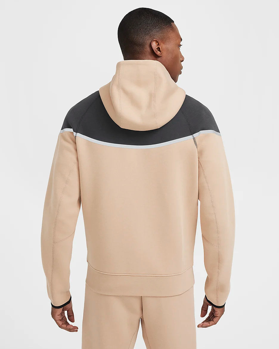 Nike Tech Windruner- Hemp/Anthracite/Noir