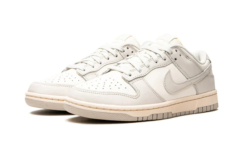 Nike® Dunk Low Light Bone
