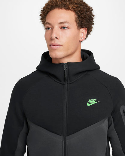 Nike Tech Windruner - Noir/Anthracite/Green Strike