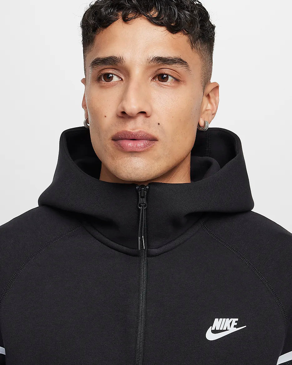 Nike Tech Windruner- Noir