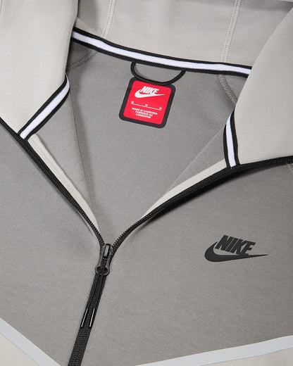 Nike Tech Windruner- Light Iron Ore/Flat Pewter/Noir