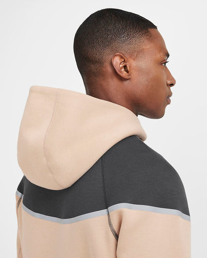 Nike Tech Windruner- Hemp/Anthracite/Noir