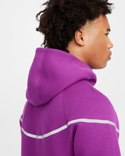Nike Tech Windruner- Bold Berry