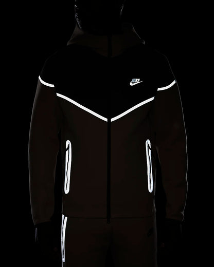 Nike Tech Windruner- Hemp/Anthracite/Noir