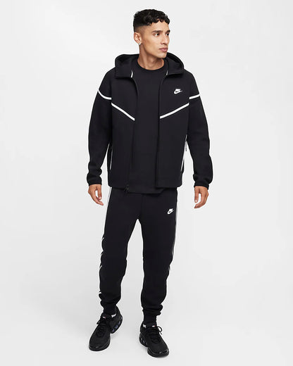 Nike Tech Windruner- Noir