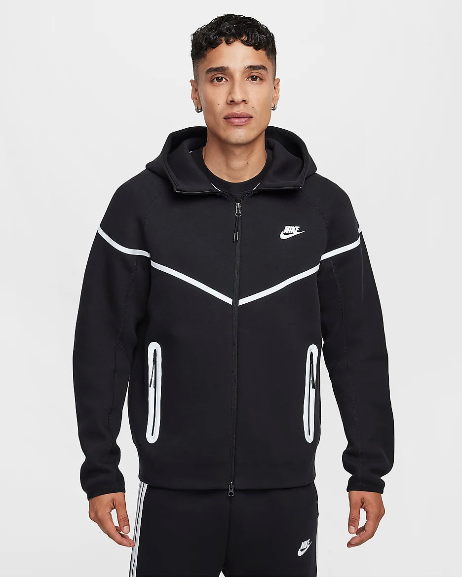 Nike Tech Windruner- Noir