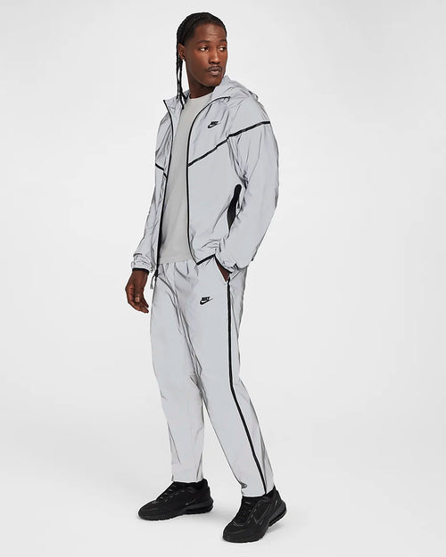 Nike Tech - Reflect Silver/Noir