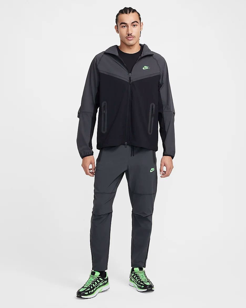 Nike Tech Pantalon tissé - Anthracite/Green Strike