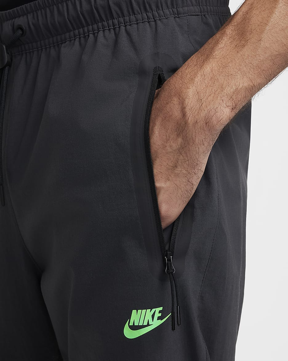 Nike Tech Pantalon tissé - Anthracite/Green Strike