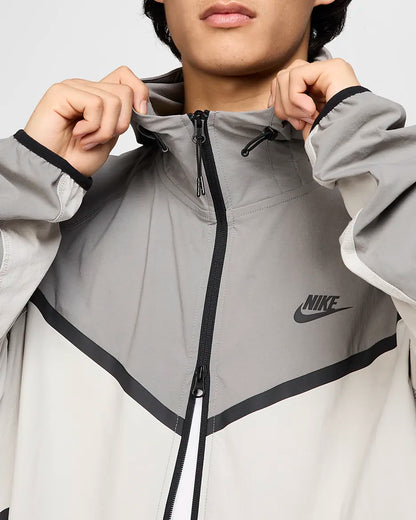 Nike Tech - Light Iron Ore/Flat Pewter/Noir