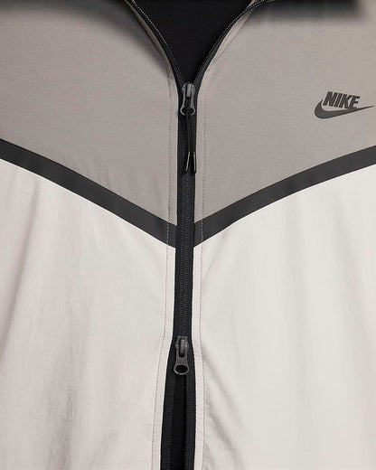 Nike Tech - Light Iron Ore/Flat Pewter/Noir