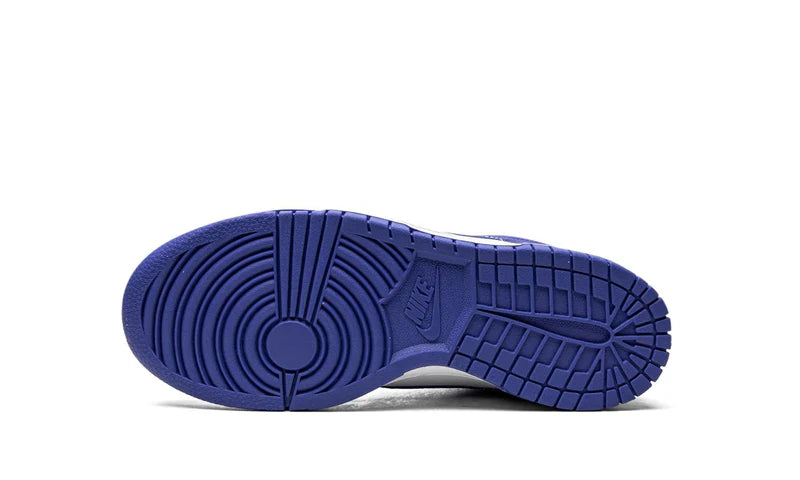 Nike® Dunk Low Kentucky